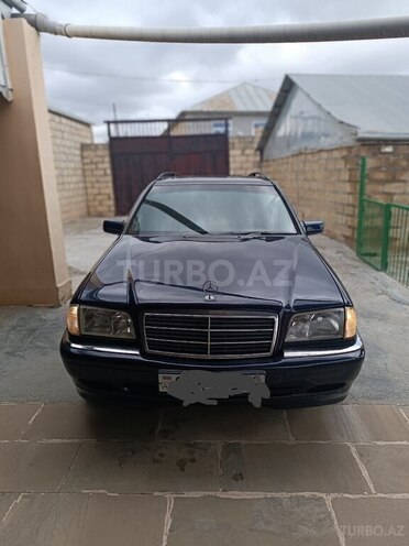 Mercedes C 240 1999, 325,000 km - 2.4 l - Şamaxı