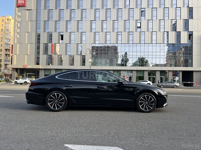 Hyundai Sonata-3