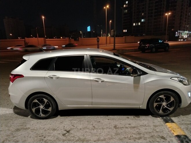 Hyundai i30 2013, 218,000 km - 1.4 л - Bakı