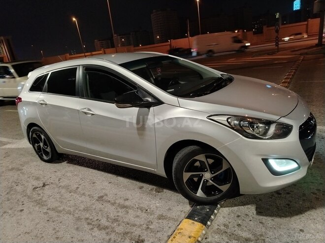 Hyundai i30 2013, 218,000 km - 1.4 л - Bakı