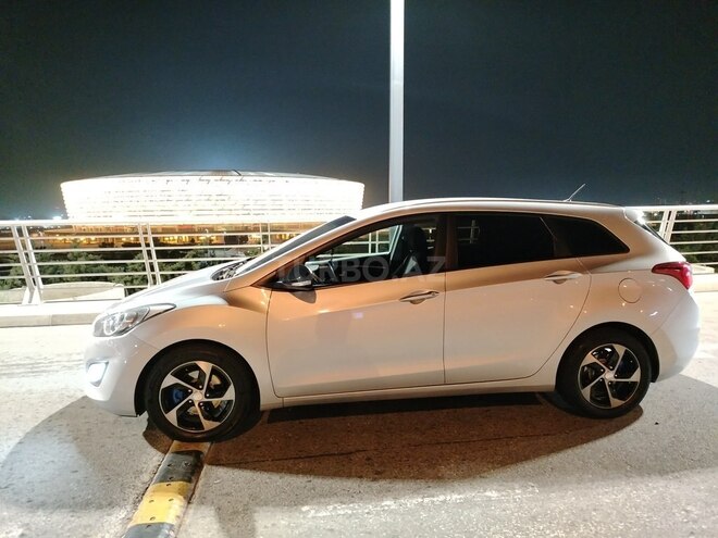Hyundai i30 2013, 218,000 km - 1.4 л - Bakı