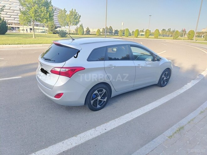 Hyundai i30 2013, 218,000 km - 1.4 л - Bakı