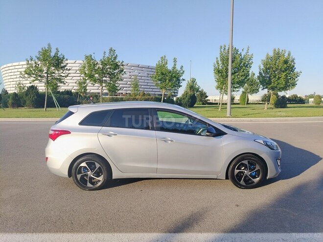 Hyundai i30 2013, 218,000 km - 1.4 л - Bakı