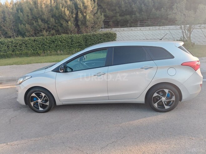 Hyundai i30 2013, 218,000 km - 1.4 л - Bakı