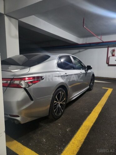 Toyota Camry 2019, 134,300 km - 2.5 l - Bakı