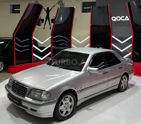 Mercedes C 200 2000, 203,580 km - 2.0 л - Sumqayıt