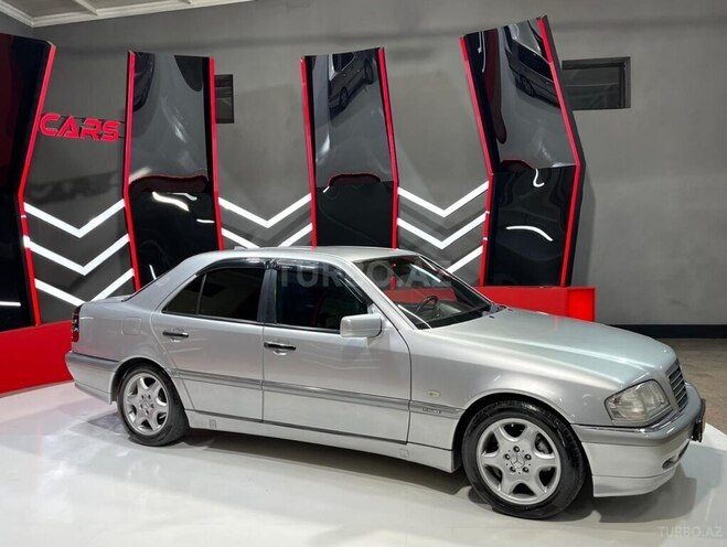 Mercedes C 200 2000, 203,580 km - 2.0 л - Sumqayıt