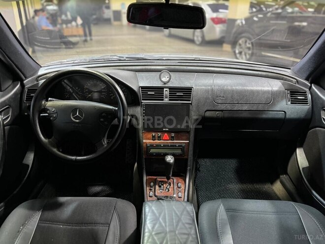 Mercedes C 200 2000, 203,580 km - 2.0 л - Sumqayıt
