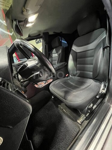 Mercedes C 200 2000, 203,580 km - 2.0 л - Sumqayıt