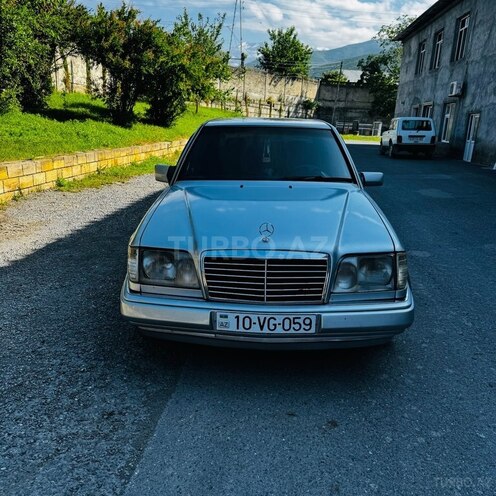 Mercedes E 220 1995, 725,556 km - 2.2 l - Şəki
