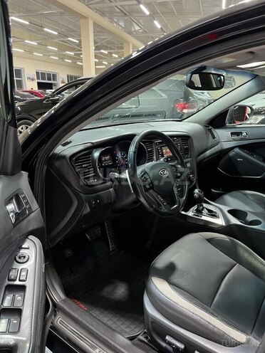 Kia Optima-16