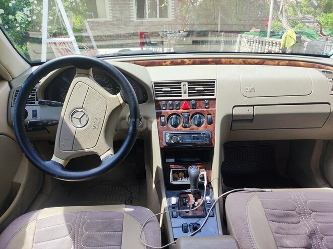 Mercedes C 280 2000, 287,000 km - 2.8 l - Sumqayıt