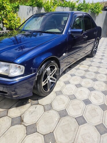 Mercedes C 280 2000, 287,000 km - 2.8 l - Sumqayıt