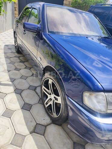 Mercedes C 280 2000, 287,000 km - 2.8 l - Sumqayıt