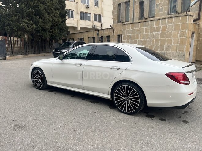 Mercedes E 300 4MATIC 2017, 144,000 km - 2.0 l - Bakı