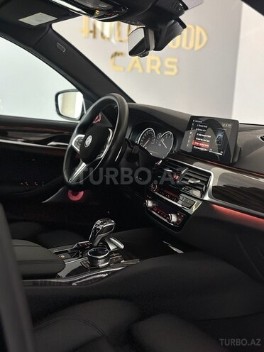 BMW 530-12