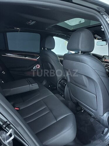 BMW 530-21