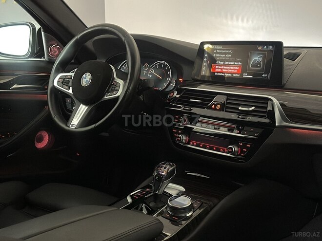 BMW 530-15