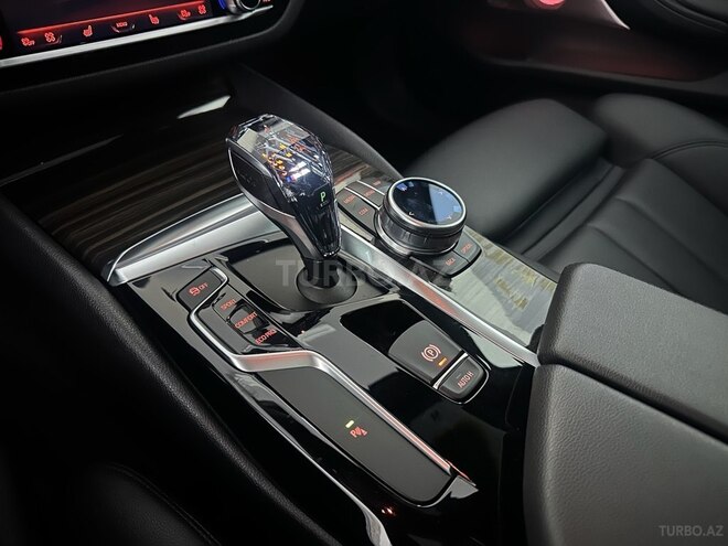 BMW 530-34
