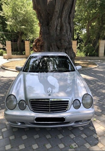 Mercedes E 270 2001, 354,654 km - 2.7 l - Yevlax