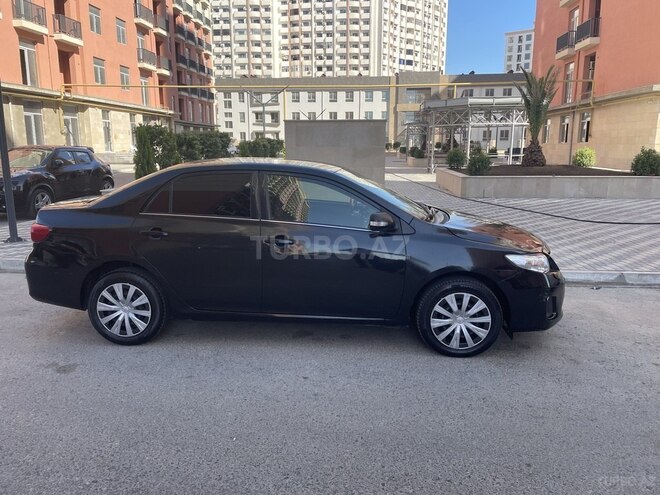 Toyota Corolla 2013, 291,700 km - 1.6 l - Bakı