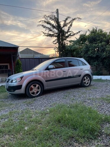 Kia Rio 2005, 250,000 km - 1.4 л - Masallı