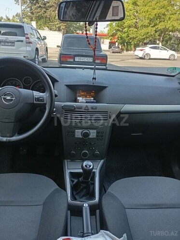 Opel Astra 2005, 200,000 km - 1.4 l - Bakı