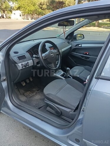 Opel Astra 2005, 200,000 km - 1.4 l - Bakı