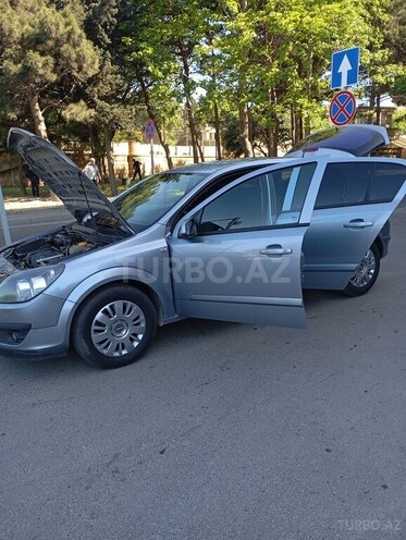 Opel Astra 2005, 200,000 km - 1.4 l - Bakı