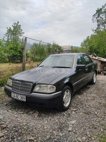Mercedes C 220 1994, 300,000 km - 2.2 л - Qax