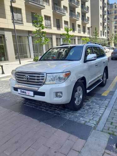 Toyota Land Cruiser-3