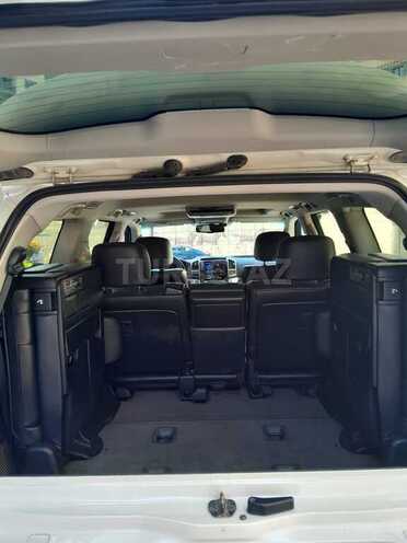 Toyota Land Cruiser-8