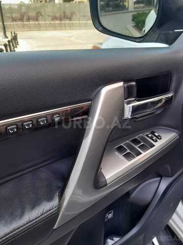 Toyota Land Cruiser-15