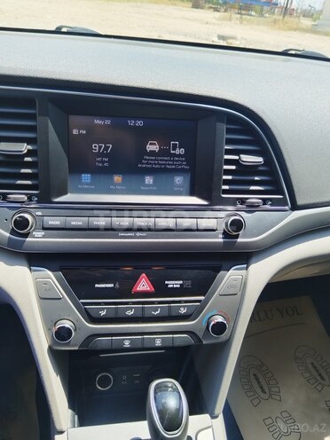 Hyundai Elantra 2017, 172,200 km - 2.0 л - Bakı