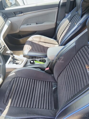 Hyundai Elantra 2017, 172,200 km - 2.0 л - Bakı