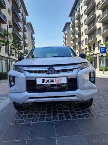 Mitsubishi L200-4