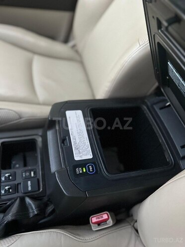 Toyota Land Cruiser Prado 2011, 220,000 km - 3.0 л - Bakı