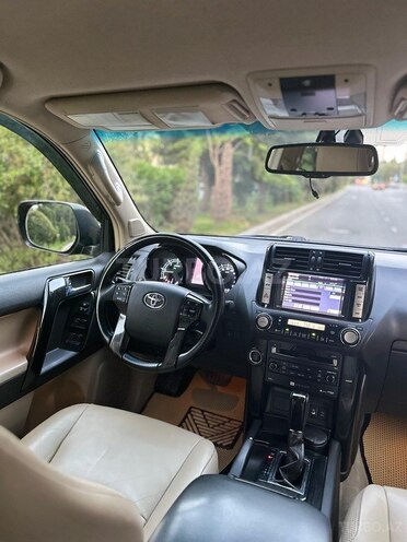 Toyota Land Cruiser Prado 2011, 220,000 km - 3.0 л - Bakı