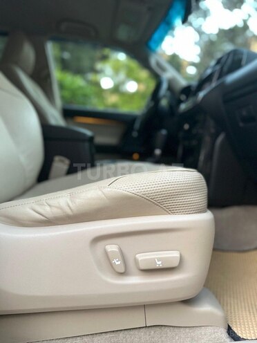 Toyota Land Cruiser Prado 2011, 220,000 km - 3.0 л - Bakı