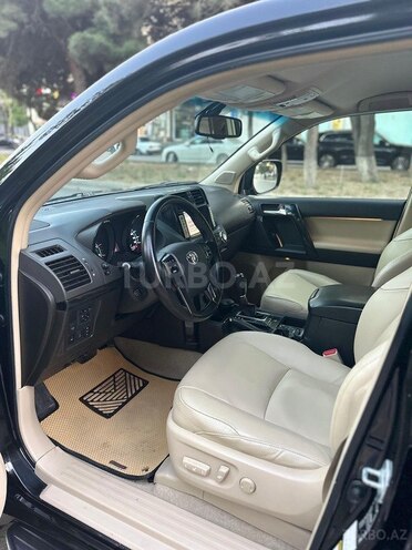 Toyota Land Cruiser Prado 2011, 220,000 km - 3.0 л - Bakı