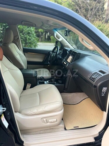Toyota Land Cruiser Prado 2011, 220,000 km - 3.0 л - Bakı