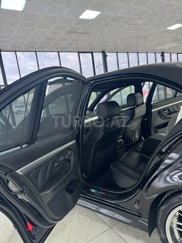 BMW 525 2003, 320,023 km - 2.5 l - Sumqayıt