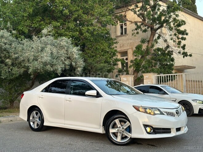 Toyota Camry 2011, 230,000 km - 2.5 l - Bakı