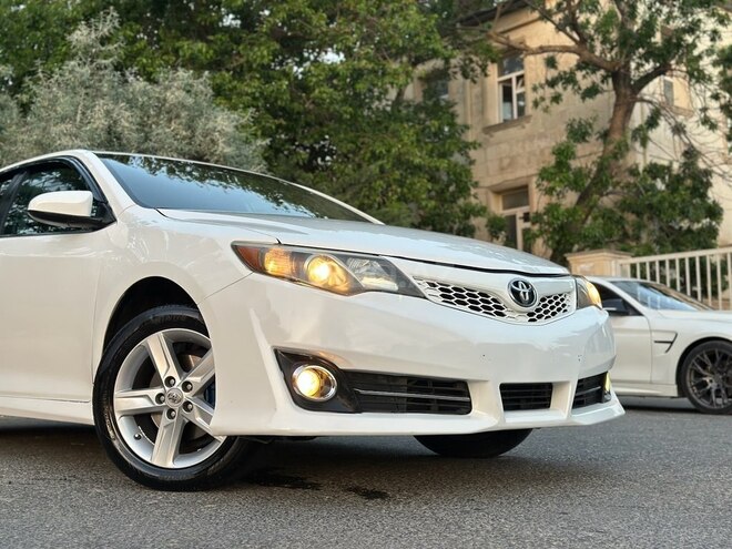 Toyota Camry 2011, 230,000 km - 2.5 l - Bakı