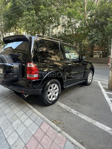 Mitsubishi Pajero 2008, 265,000 km - 3.0 л - Bakı