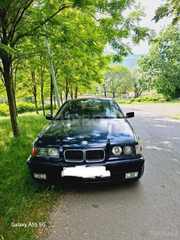 BMW 320 1992, 325,698 km - 2.0 l - Oğuz