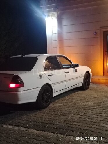 Mercedes C 230 1998, 260,000 km - 2.3 l - Bakı