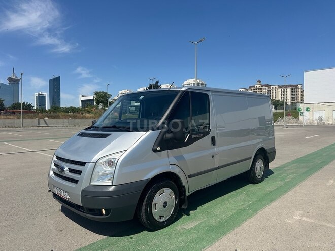 Ford Transit-2
