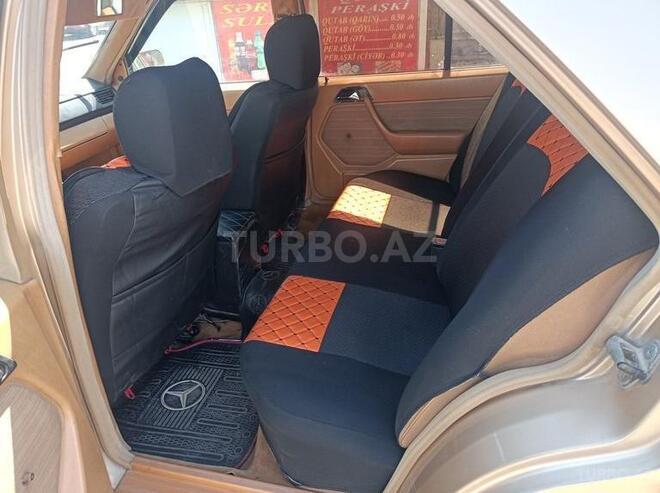 Mercedes E 230 1987, 262,000 km - 2.3 л - Bakı