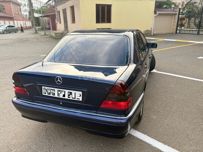 Mercedes C 240 1999, 400,000 km - 2.4 l - Lənkəran